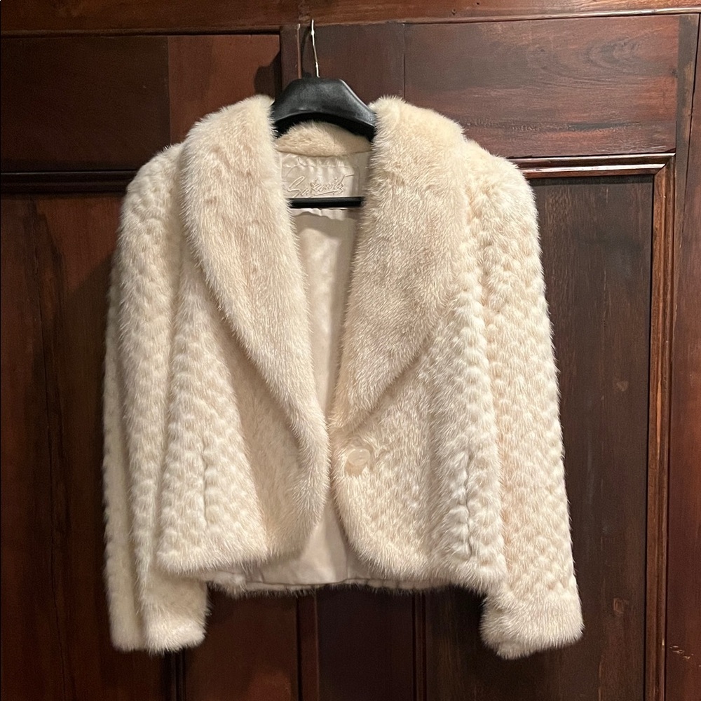 Elegant Cream authentic Mink Teddy Jacket for Women